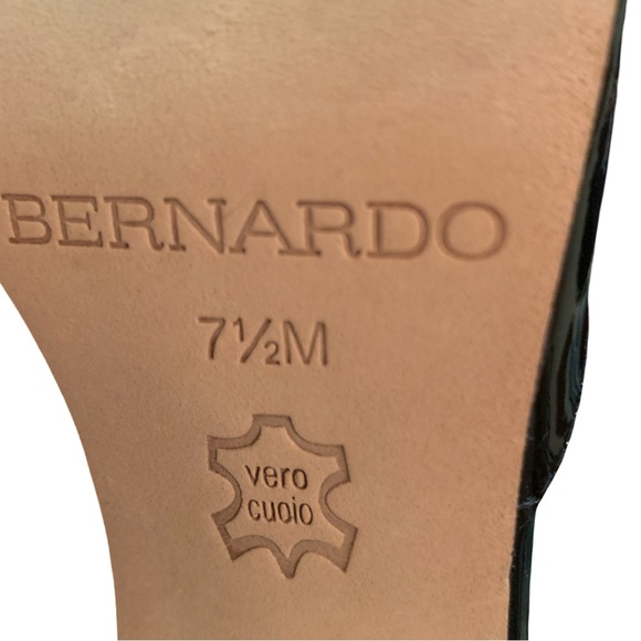 Bernardo Footwear Ankle Strap Sz 7.5 Black Patent Leather Remy Block Heel Pump - Picture 8 of 8